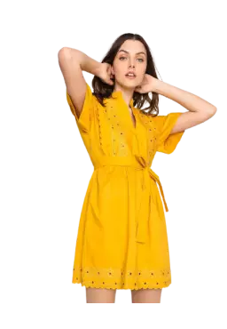 Abito giallo donna con ricami a fili e profili smerlati | TWINSET Abito giallo donna con ricami a fili e profili smerlati | TWINSET