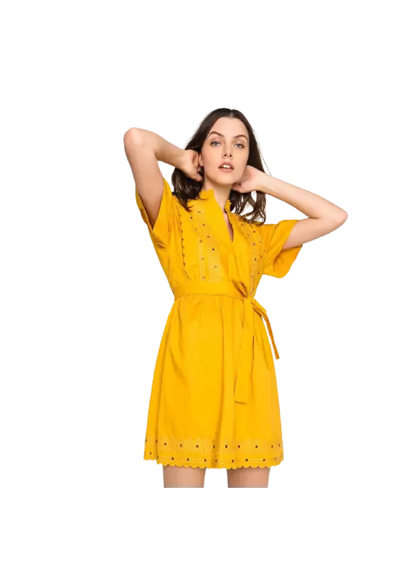 Abito giallo donna con ricami a fili e profili smerlati | TWINSET Abito giallo donna con ricami a fili e profili smerlati | TWINSET