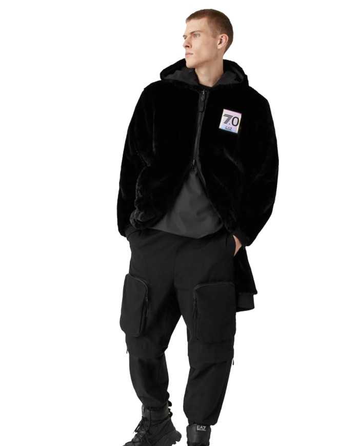 giaccone lungo nero da uomo con logo patch con numero 70 | EA7