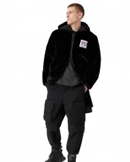 giaccone lungo nero da uomo con logo patch con numero 70 | EA7