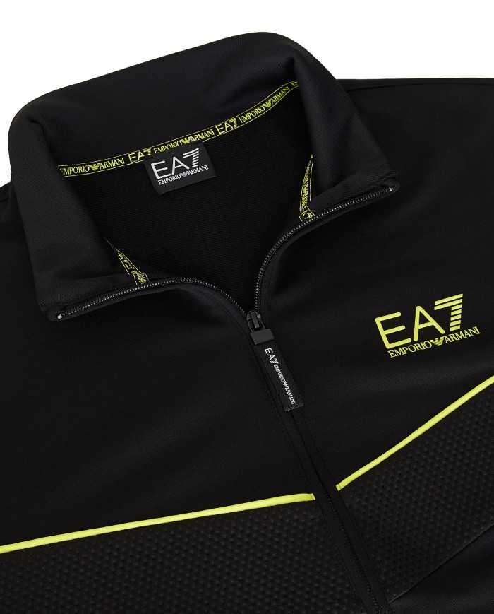 felpa nera urban design da uomo a collo alto e dettagli fluo | EA7