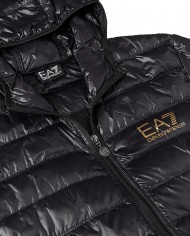 piumino nero da uomo con logo oro sul petto | EA7 piumino nero da uomo con logo oro sul petto | EA7