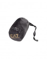 piumino nero da uomo con logo oro sul petto | EA7 piumino nero da uomo con logo oro sul petto | EA7