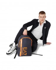 tuta night blue da uomo on felpa e pantaloni logati in contrasto | EA7 tuta night blue da uomo on felpa e pantaloni logati in contrasto | EA7