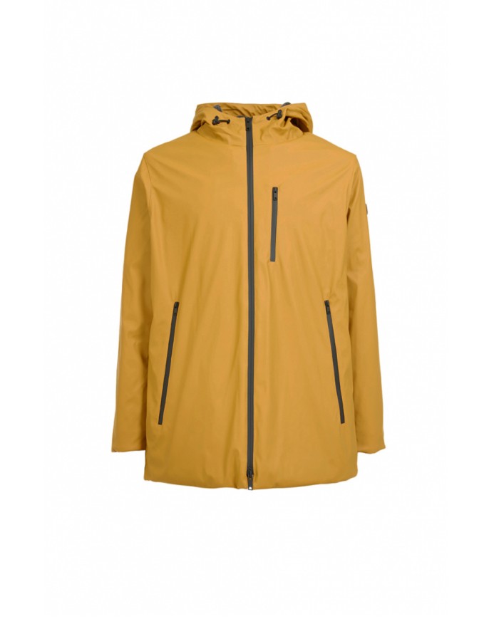 impermeabile uomo giallo