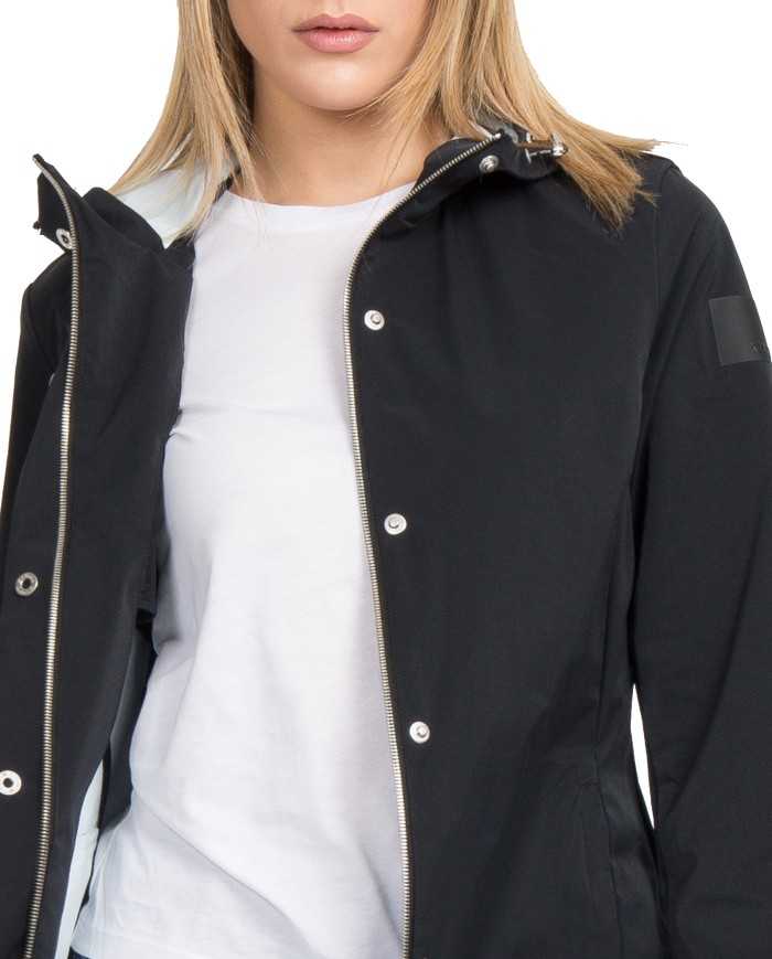 trench impermeabile black beauty da donna con collo alto | MUSEUM