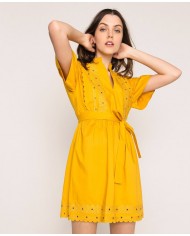 Abito giallo donna con ricami a fili e profili smerlati | TWINSET Abito giallo donna con ricami a fili e profili smerlati | TWINSET