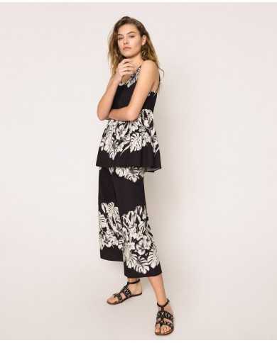 Pantaloni cropped ampi grafico nero donna con stampa a fiori | TWINSET Pantaloni cropped ampi grafico nero donna con stampa a fiori | TWINSET