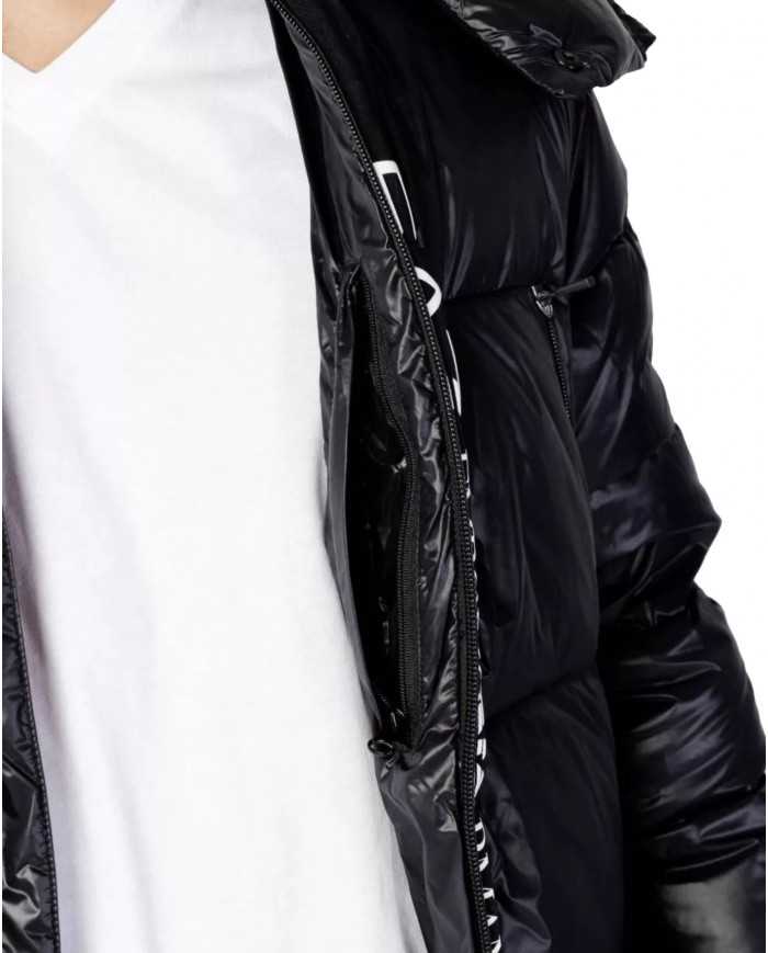 piumino nero da uomo logato in verticale sulla chiusura zip | EA7