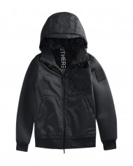 giubbotto nero da uomo con patch logata ricamata su manica | OUTHERE