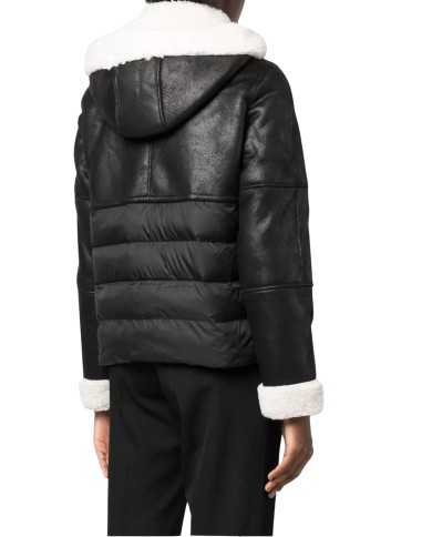 giacca nera da donna in eco montone sopra e trapuntato sotto | EA7