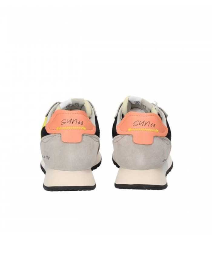 sneakers nere uomo con logo e inserti ricamati in contrasto| SUN68 sneakers nere uomo con logo e inserti ricamati in contrasto| SUN68