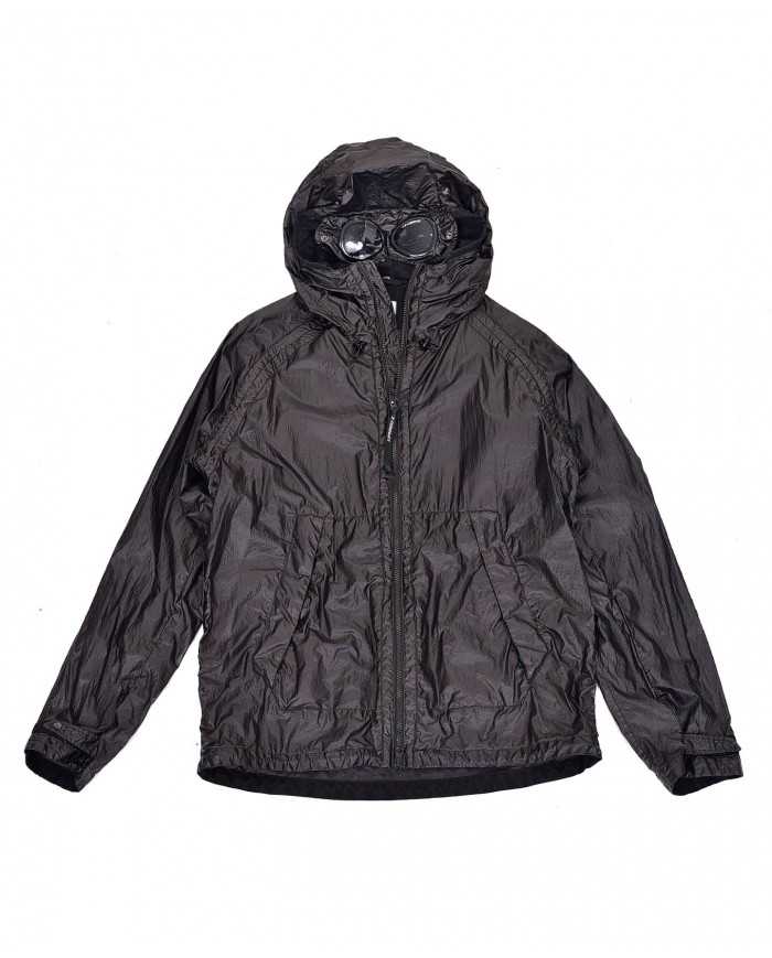 giubbino waterproof nera da uomo con lenti logate | C.P. COMPANY giubbino waterproof nera da uomo con lenti logate | C.P. COMPANY