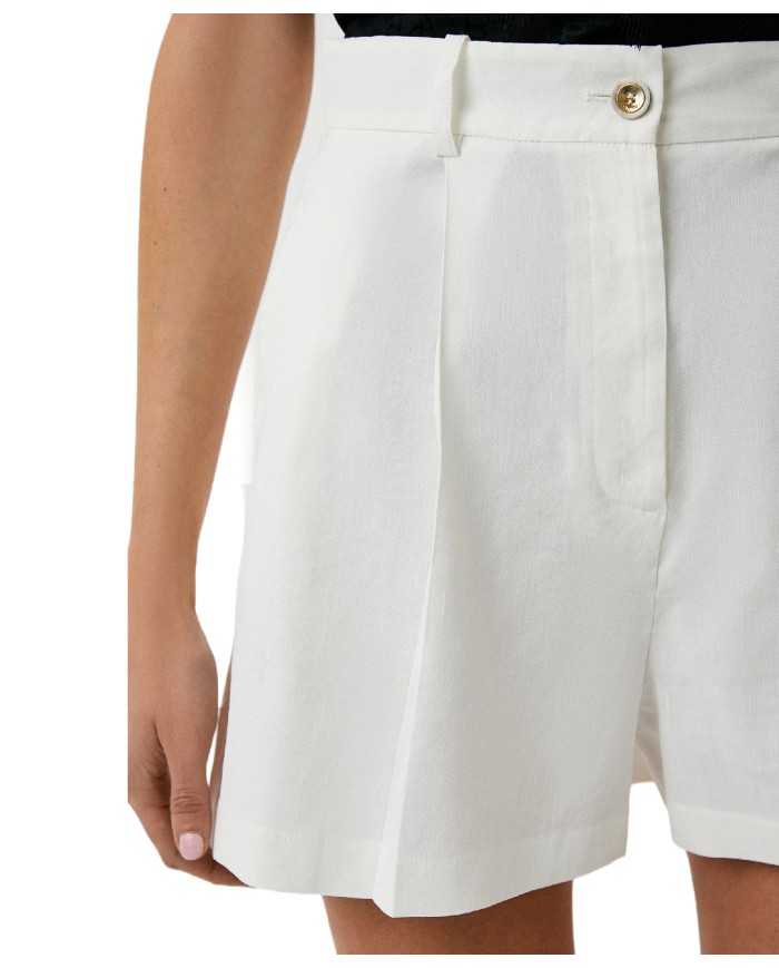 short bianco da donna con passanti per cintura | PINKO