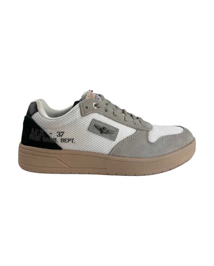 sneakers bianche e verdi da uomo logate su lato | AERONAUTICA MILITARE sneakers bianche e verdi da uomo logate su lato | AERONAUTICA MILITARE