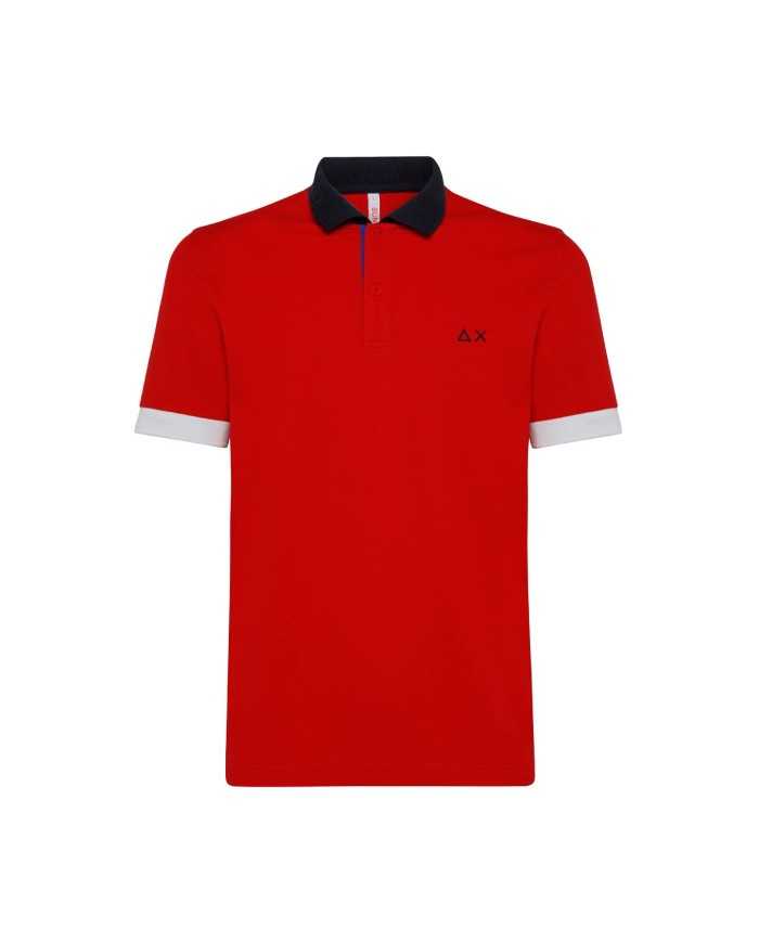 polo rosso fuoco da uomo con ricamo logo e manica a 3 colori | SUN68 polo rosso fuoco da uomo con ricamo logo e manica a 3 colori | SUN68