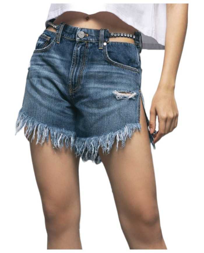 short denim da donna con fondo strappato e salpa logata | GAELLE short denim da donna con fondo strappato e salpa logata | GAELLE