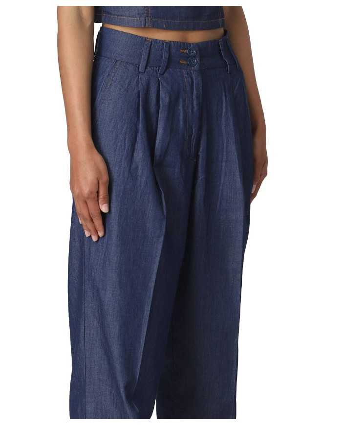 Pantaloni casual donna in denim a vita alta | LOVE MOSCHINO Pantaloni casual donna in denim a vita alta | LOVE MOSCHINO