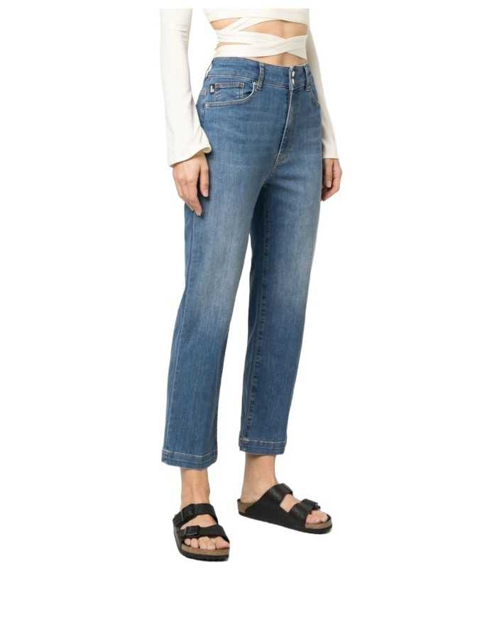 jeans cropped donna denim chiaro con logo a cuore | LOVE MOSCHINO jeans cropped donna denim chiaro con logo a cuore | LOVE MOSCHINO