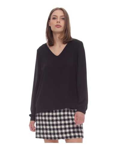 blusa nera da donna con scollo a V e dettagli brillanti | KOCCA blusa nera da donna con scollo a V e dettagli brillanti | KOCCA