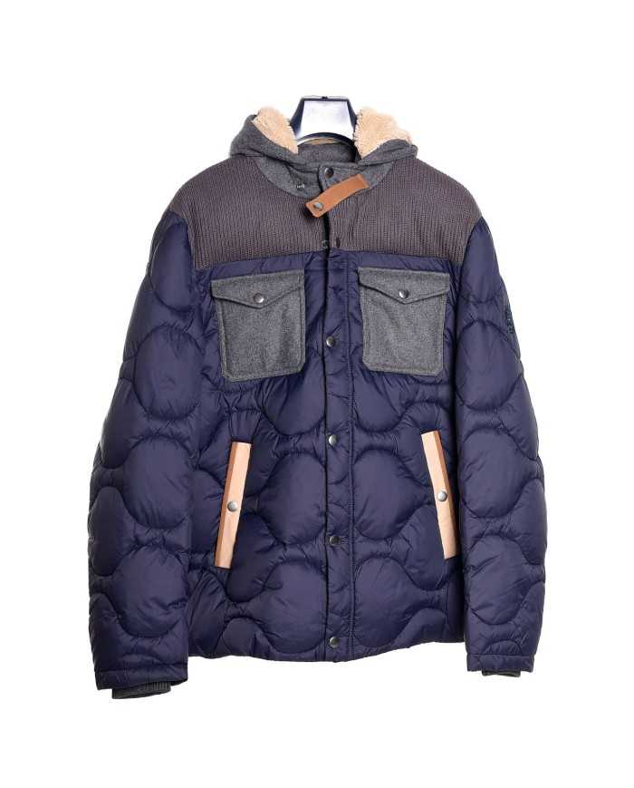 piumino blu da uomo con PATCH LOGATA su manica | BOB piumino blu da uomo con PATCH LOGATA su manica | BOB