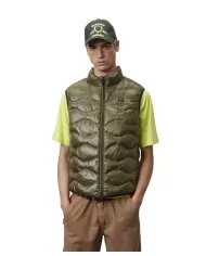 Gilet Uomo verde siepe trapuntato ad onde con colletto alto | BLAUER Gilet Uomo verde siepe trapuntato ad onde con colletto alto | BLAUER