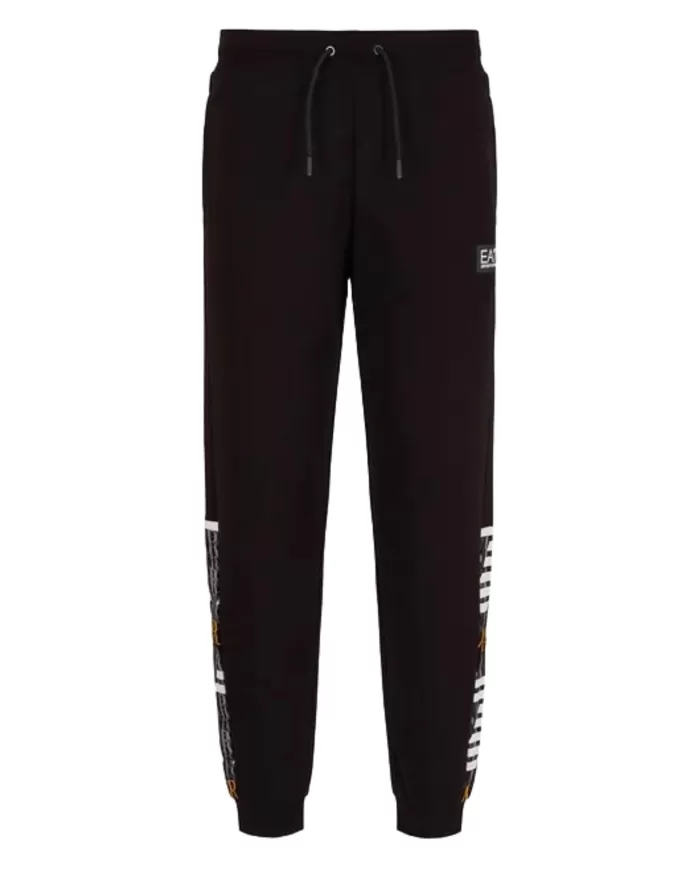 Pantaloni Jogger uomo nera in cotone con logo e stampe | EA7 Pantaloni Jogger uomo nera in cotone con logo e stampe | EA7