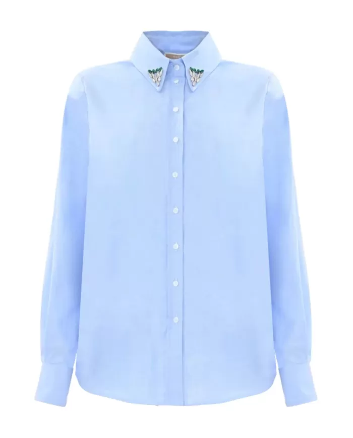 camicia azzurro cielo da donna con dettagli brillanti su collo | KOCCA camicia azzurro cielo da donna con dettagli brillanti su collo | KOCCA