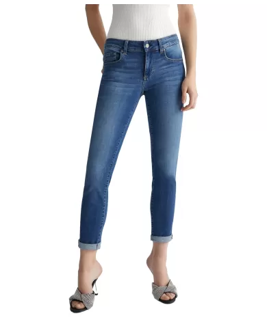 Jeans donna in denim stretch con strass su retro | LIU JO BETTER Jeans donna in denim stretch con strass su retro | LIU JO BETTER