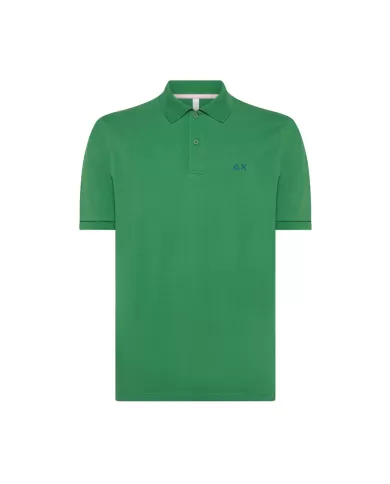 polo verde prato da uomo con logo ricamato in contrasto | SUN68