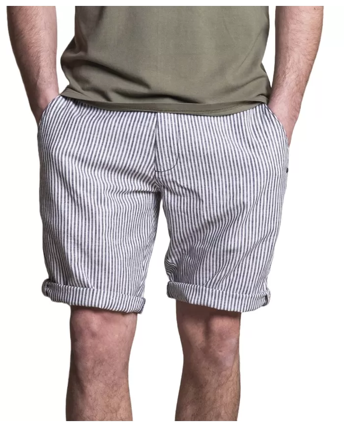 bermuda denim da uomo con motivo a righe e coulisse interna | IMPURE bermuda denim da uomo con motivo a righe e coulisse interna | IMPURE