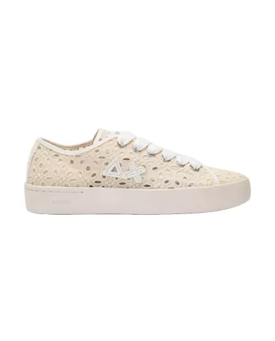 sneakers in pizzo bianco panna con logo ricamo stile patch | SUN68