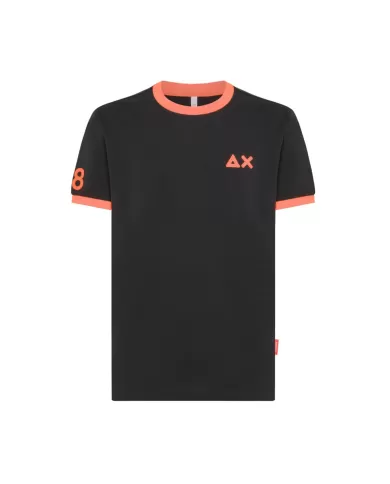 t-shirt nera da uomo con maxi ricamo logo e 68 ricamato | SUN68 t-shirt nera da uomo con maxi ricamo logo e 68 ricamato | SUN68