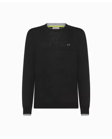 Maglia uomo nera in lana con dettagli su bordi K44125| SUN68 Maglia uomo nera in lana con dettagli su bordi K44125| SUN68