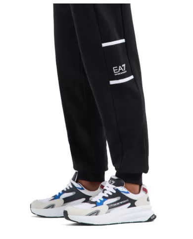Pantalone uomo jogger nero in cotone logati 6DPP92 PJTKZ | EA7 Pantalone uomo jogger nero in cotone logati 6DPP92 PJTKZ | EA7