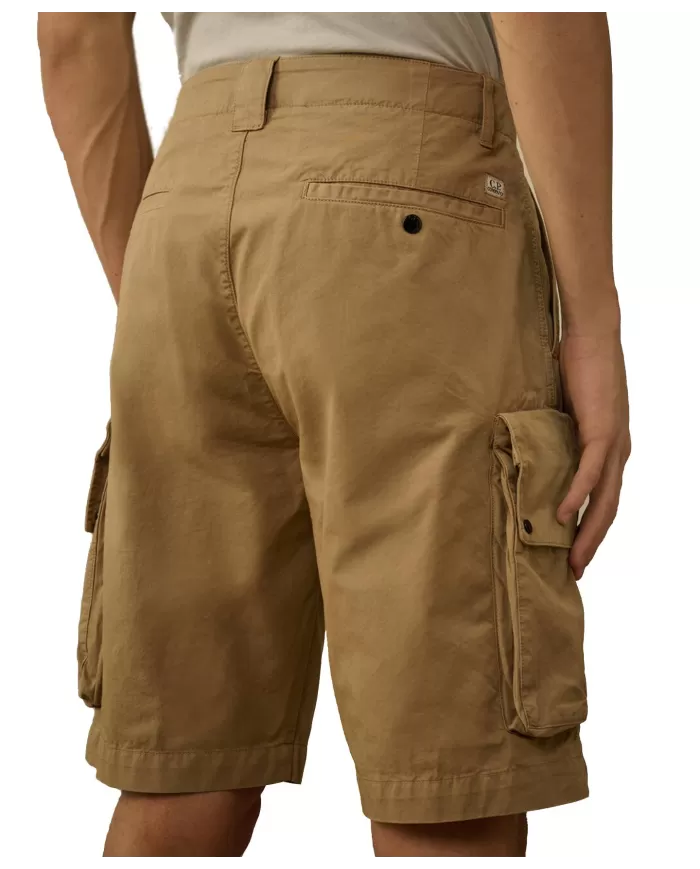 Bermuda Uomo stile cargo in cotone 18CMBE315A 110340O|C.P. COMPANY