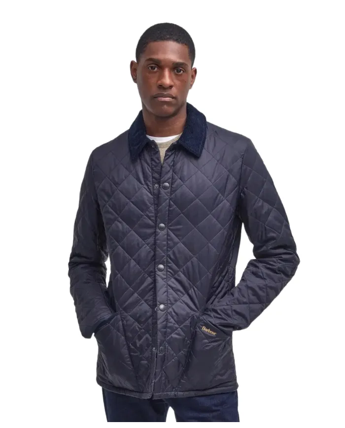 BARBOUR Giacca Uomo MQU0240 heritage liddesda AI 25/2026 ragular fit trapuntato NY92 NAVY BARBOUR Giacca Uomo MQU0240 heritage liddesda AI 25/2026 ragular fit trapuntato NY92 NAVY