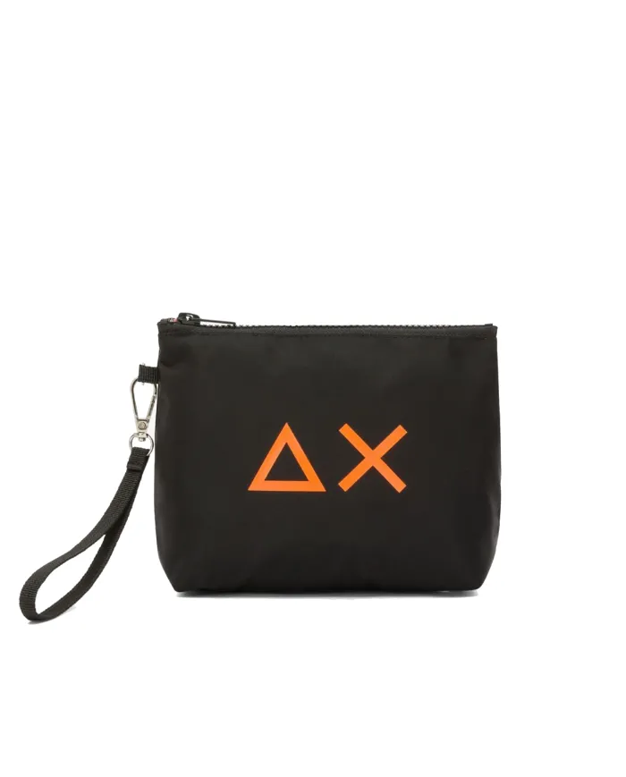 SUN68 Pochette Uomo X45101 AI 25/26 nylon pratica polsiera rimovibile 11 NERO SUN68 Pochette Uomo X45101 AI 25/26 nylon pratica polsiera rimovibile 11 NERO
