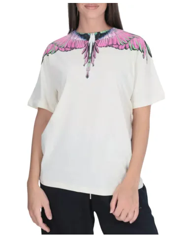 COUNTY OF MILAN T-shirt Donna 25ICM30001 AI 25/26 cotone con iconica stampa 03 latte/pink wings COUNTY OF MILAN T-shirt Donna 25ICM30001 AI 25/26 cotone con iconica stampa 03 latte/pink wings