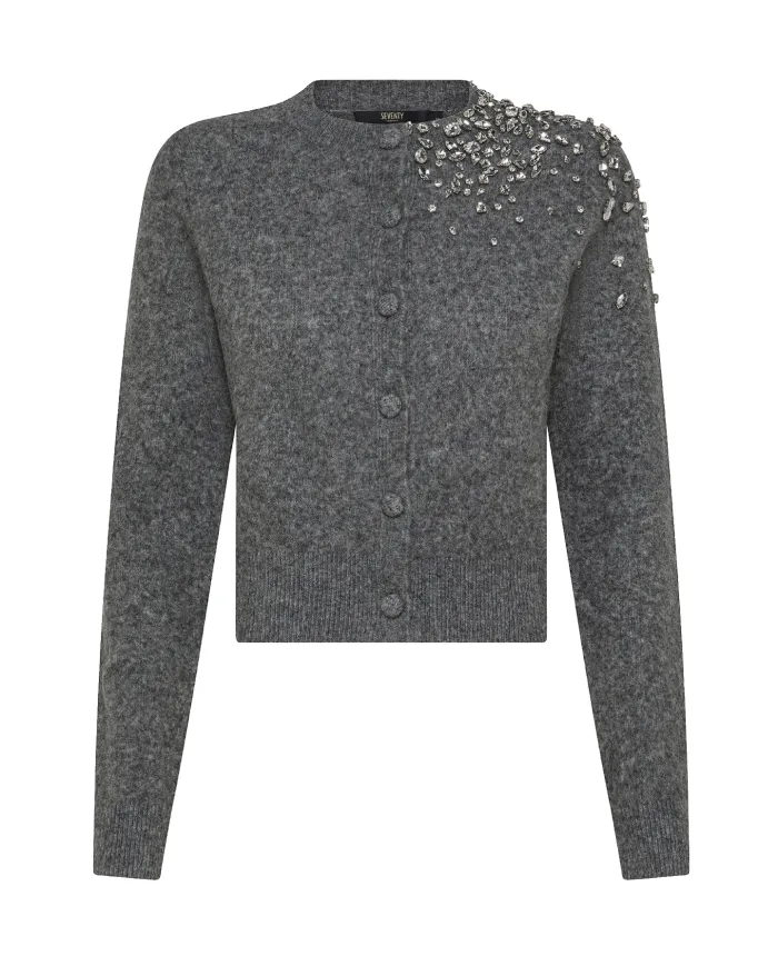 SEVENTY Cardigan Donna MT3818 910723 AI 25/26 lana stile coreano con strass applicate 913 GRIGIO SEVENTY Cardigan Donna MT3818 910723 AI 25/26 lana stile coreano con strass applicate 913 GRIGIO