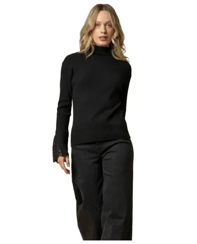 KOCCA Lupetto Donna A25PMA7362ABUN0000 CLARENNA AI 25/26 con polsini svasati in pizzo 00016 NERO KOCCA Lupetto Donna A25PMA7362ABUN0000 CLARENNA AI 25/26 con polsini svasati in pizzo 00016 NERO