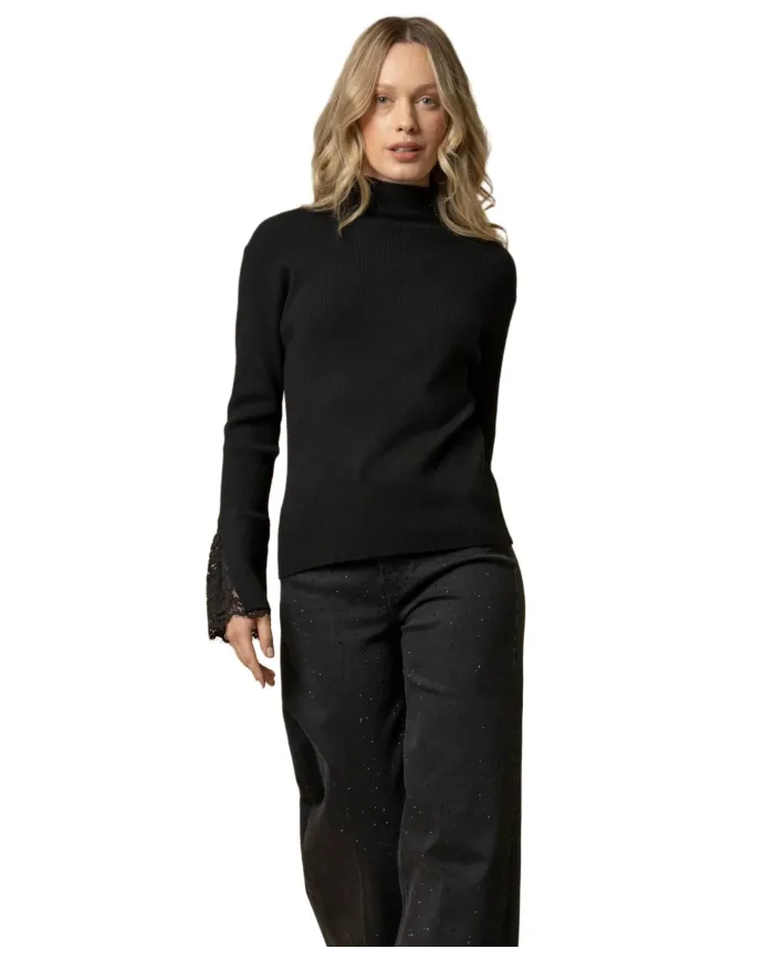 KOCCA Lupetto Donna A25PMA7362ABUN0000 CLARENNA AI 25/26 con polsini svasati in pizzo 00016 NERO KOCCA Lupetto Donna A25PMA7362ABUN0000 CLARENNA AI 25/26 con polsini svasati in pizzo 00016 NERO