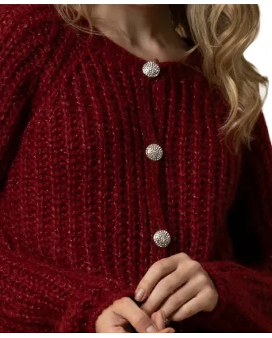KOCCA Cardigan Donna A25PMA7483ABUN0000 AVE AI 25/26 tessuto lurex con bottoni gioiello 10172 BORDEAUX KOCCA Cardigan Donna A25PMA7483ABUN0000 AVE AI 25/26 tessuto lurex con bottoni gioiello 10172 BORDEAUX