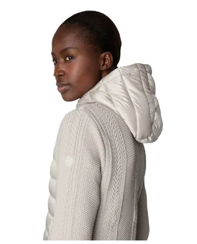 SAVE THE DUCK Piumino Donna D32372W JAMI21 OZMA AI 25/26 con cappuccio e inserti in maglina 40019 RAINY BEIGE SAVE THE DUCK Piumino Donna D32372W JAMI21 OZMA AI 25/26 con cappuccio e inserti in maglina 40019 RAINY BEIGE