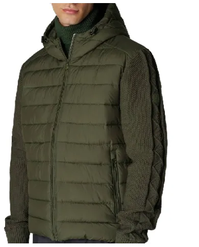 SAVE THE DUCK Piumino Uomo D32488 ROMI21 FEN AI 25/26 con cappuccio e inserti in maglina 50012 DUSTY OLIVE SAVE THE DUCK Piumino Uomo D32488 ROMI21 FEN AI 25/26 con cappuccio e inserti in maglina 50012 DUSTY OLIVE