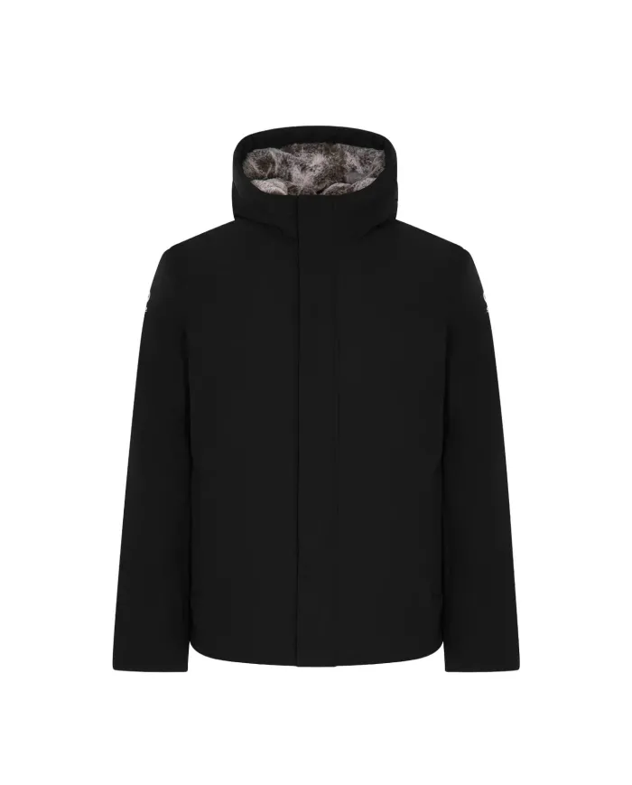 SUNS Giubbotto Uomo GBS53046U MONTEBIANCO FUR AI 25/26 corto con cappuccio e interno eco pelliccia V4 BLACK SUNS Giubbotto Uomo GBS53046U MONTEBIANCO FUR AI 25/26 corto con cappuccio e interno eco pelliccia V4 BLACK
