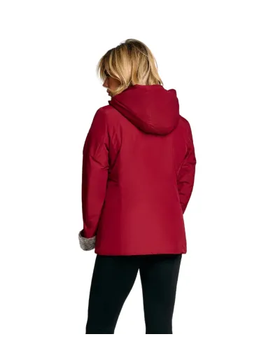 SUNS Giubbotto Donna GBS63023D ALYA FUR AI 25/26 corto con cappuccio ed eco pelliccia interna V1 CHERRY SUNS Giubbotto Donna GBS63023D ALYA FUR AI 25/26 corto con cappuccio ed eco pelliccia interna V1 CHERRY