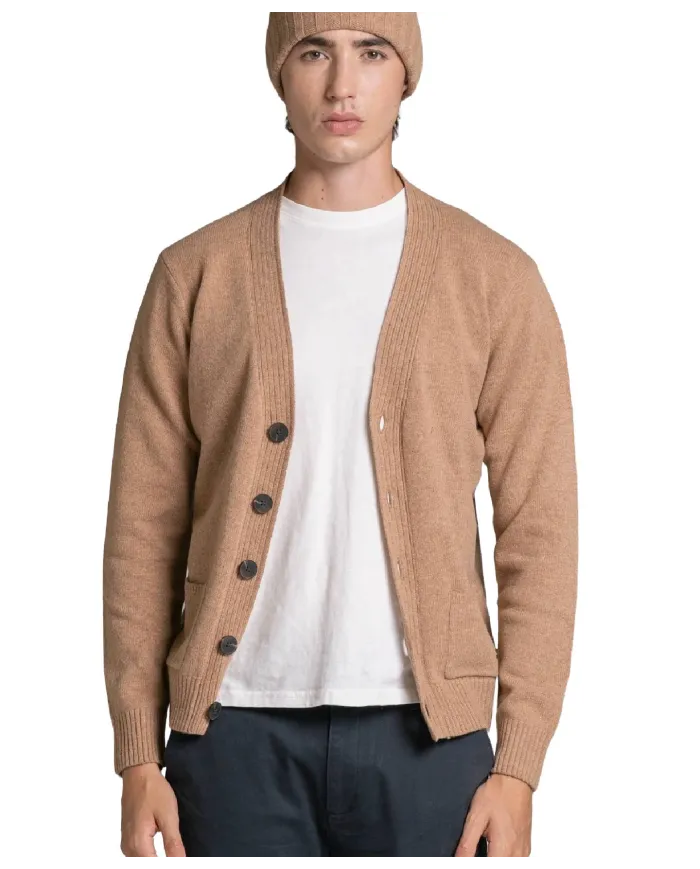 IMPURE Cardigan Uomo CHAD WN8 AI 2025/2026 in misto lana con bottoni a contrasto 244 ALMOND IMPURE Cardigan Uomo CHAD WN8 AI 2025/2026 in misto lana con bottoni a contrasto 244 ALMOND
