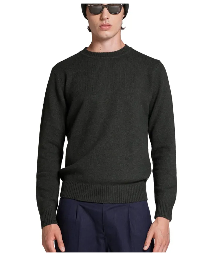 IMPURE Maglia Uomo CHARLIE WN8 AI 25/26 girocollo basico in lana 04 DK.GREEN IMPURE Maglia Uomo CHARLIE WN8 AI 25/26 girocollo basico in lana 04 DK.GREEN