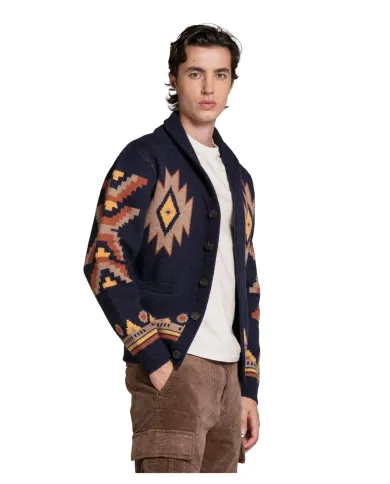 IMPURE Cardigan Uomo SAWYER WN5 AI 25/26 lavorazione jacquard etnico con bottoni 01 NAVY IMPURE Cardigan Uomo SAWYER WN5 AI 25/26 lavorazione jacquard etnico con bottoni 01 NAVY